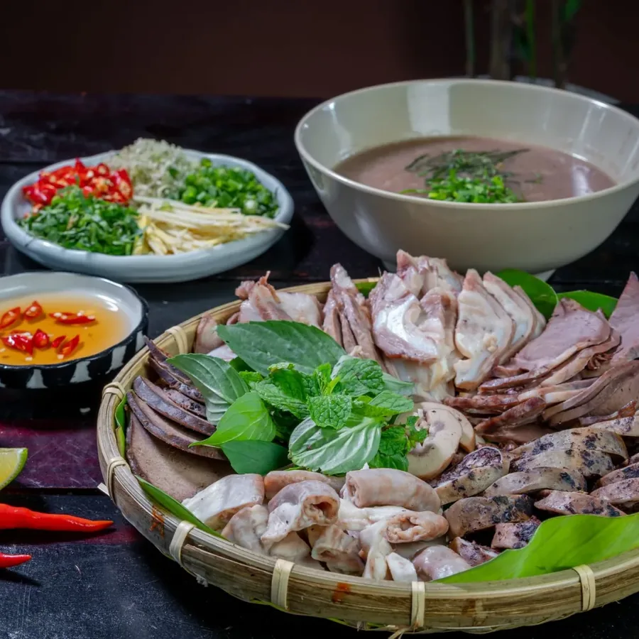 Khu bếp và quầy chế biến